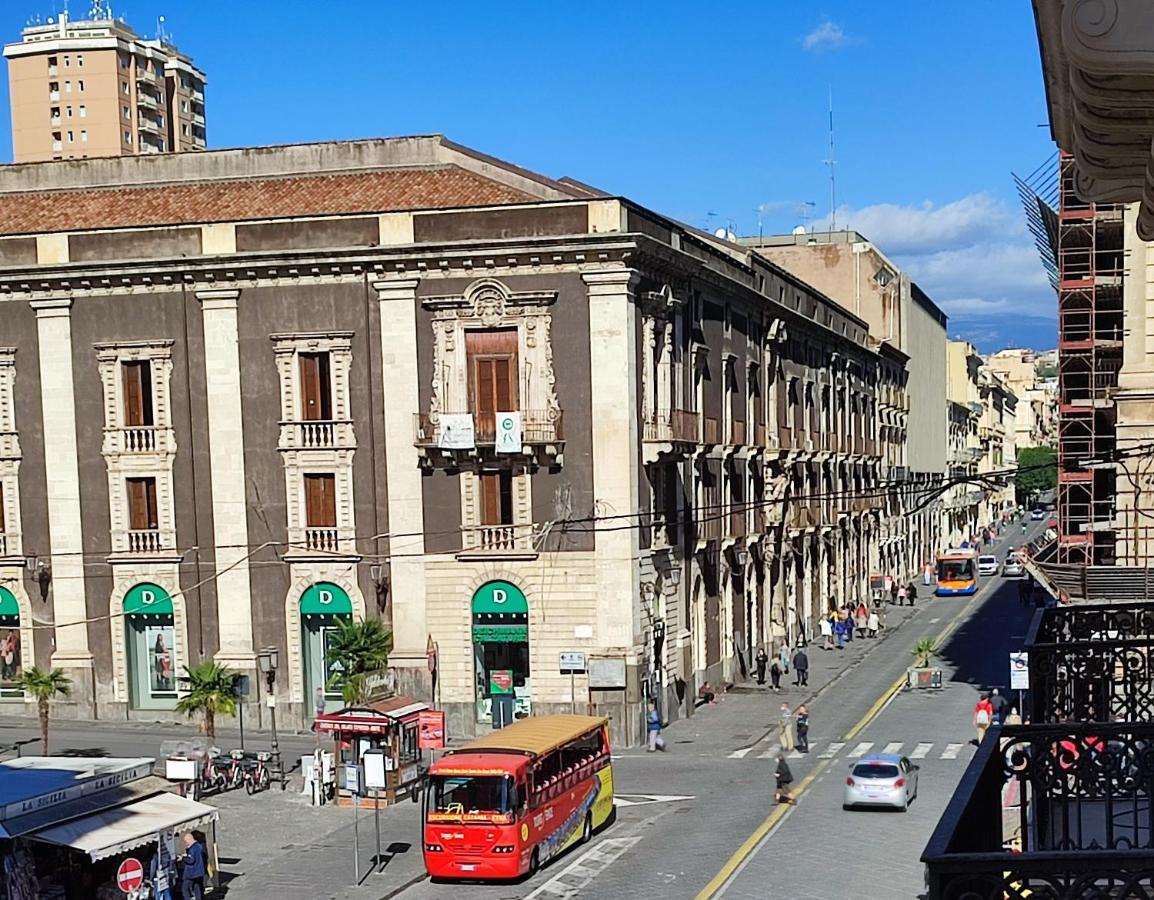 Bed and Breakfast Cortile Stesicoro Катания Экстерьер фото